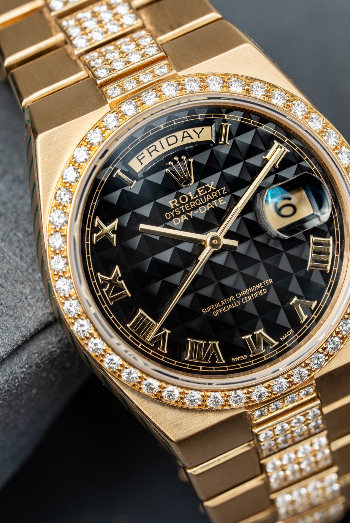 Rolex Day-Date Oysterquartz 36mm - Ref. 19148