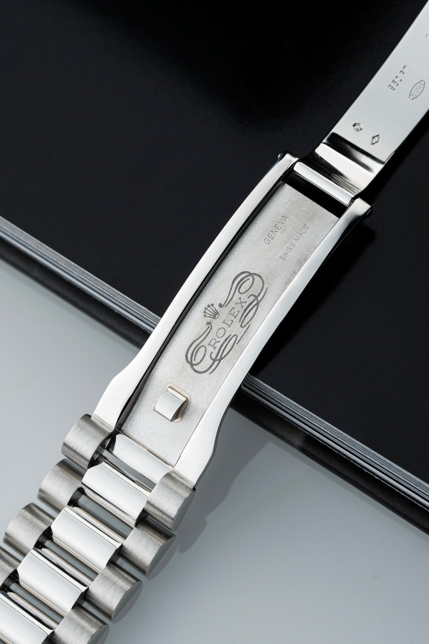 Rolex Day-Date 36mm Platinum Arabic - Ref. 118206